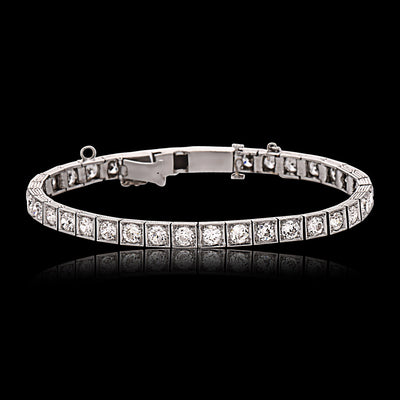 Art Deco 10 Carats Diamond Platinum Line Bracelet