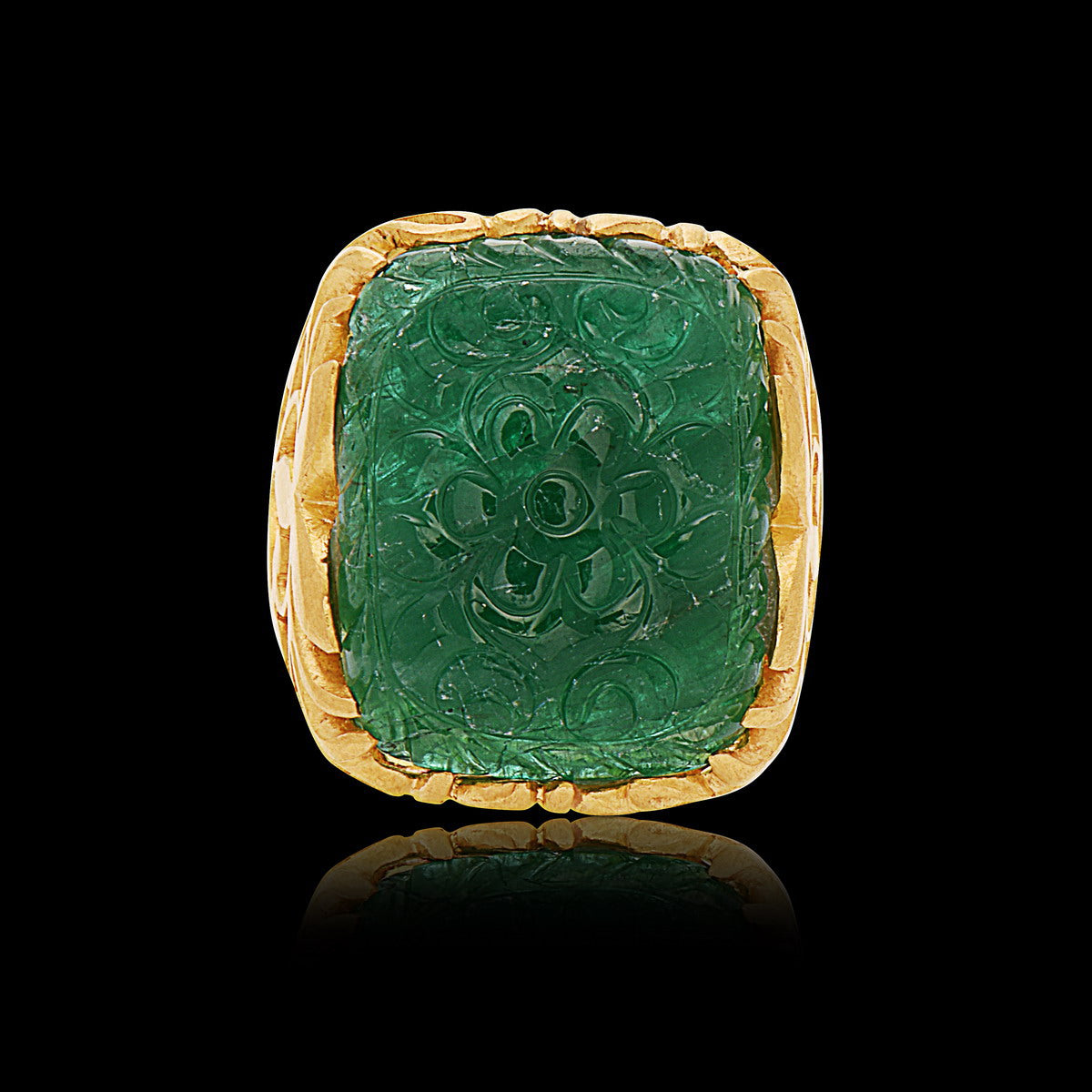 22k Yellow Gold & Engraved Emerald Ring