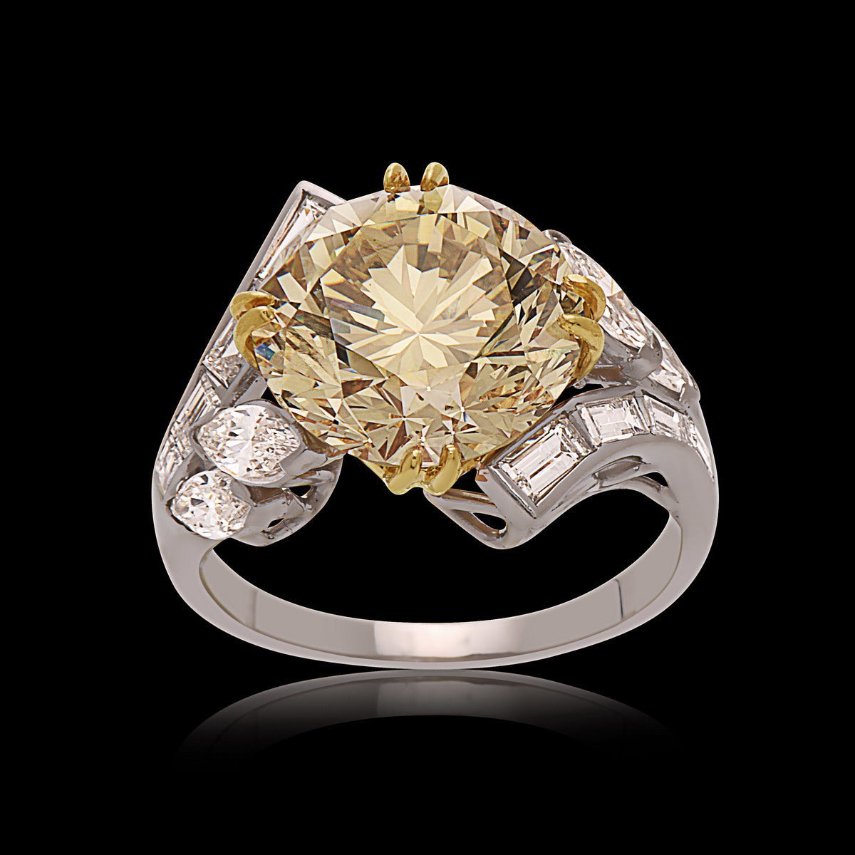 Fancy Yellow Round Diamond Ring