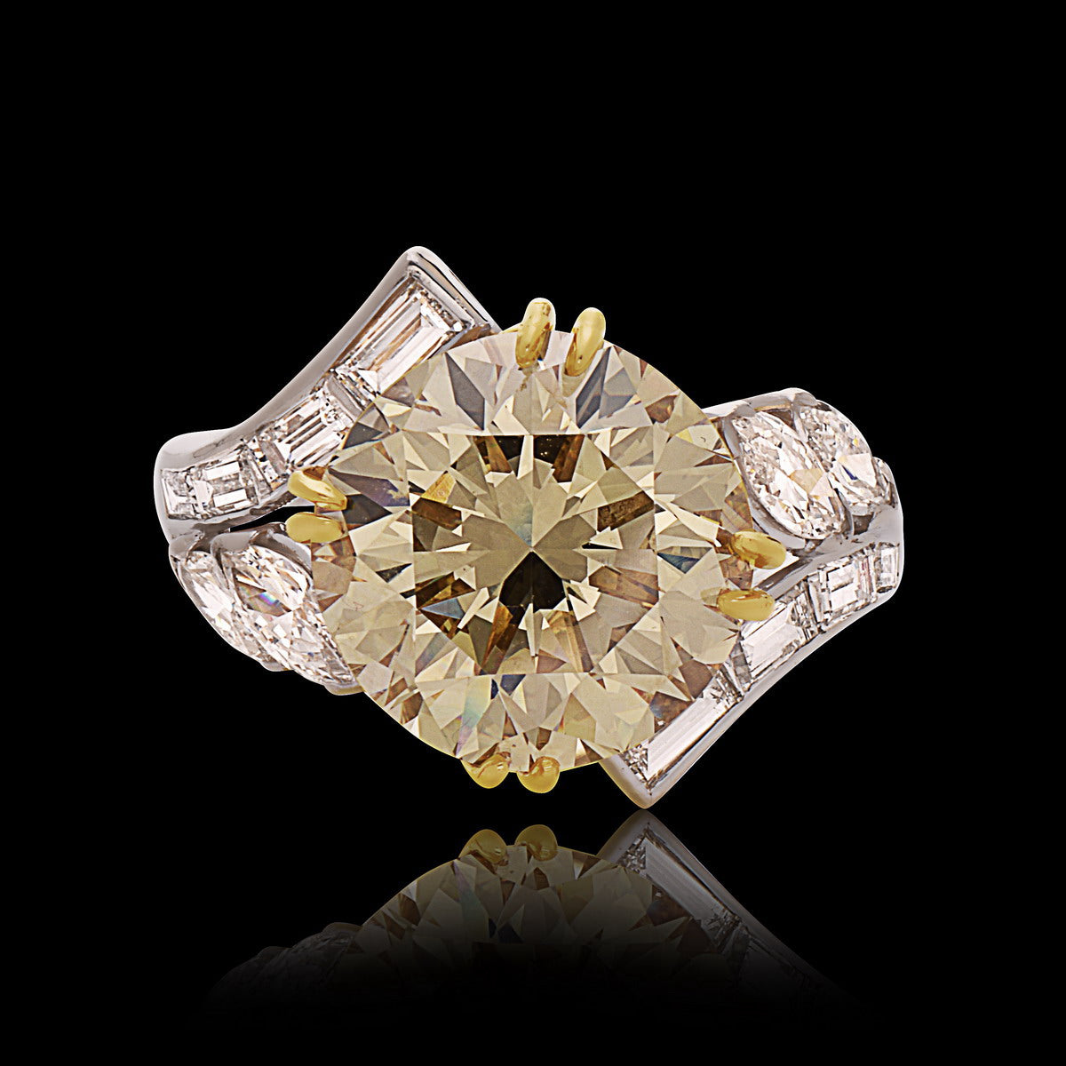 Fancy Yellow Round Diamond Ring
