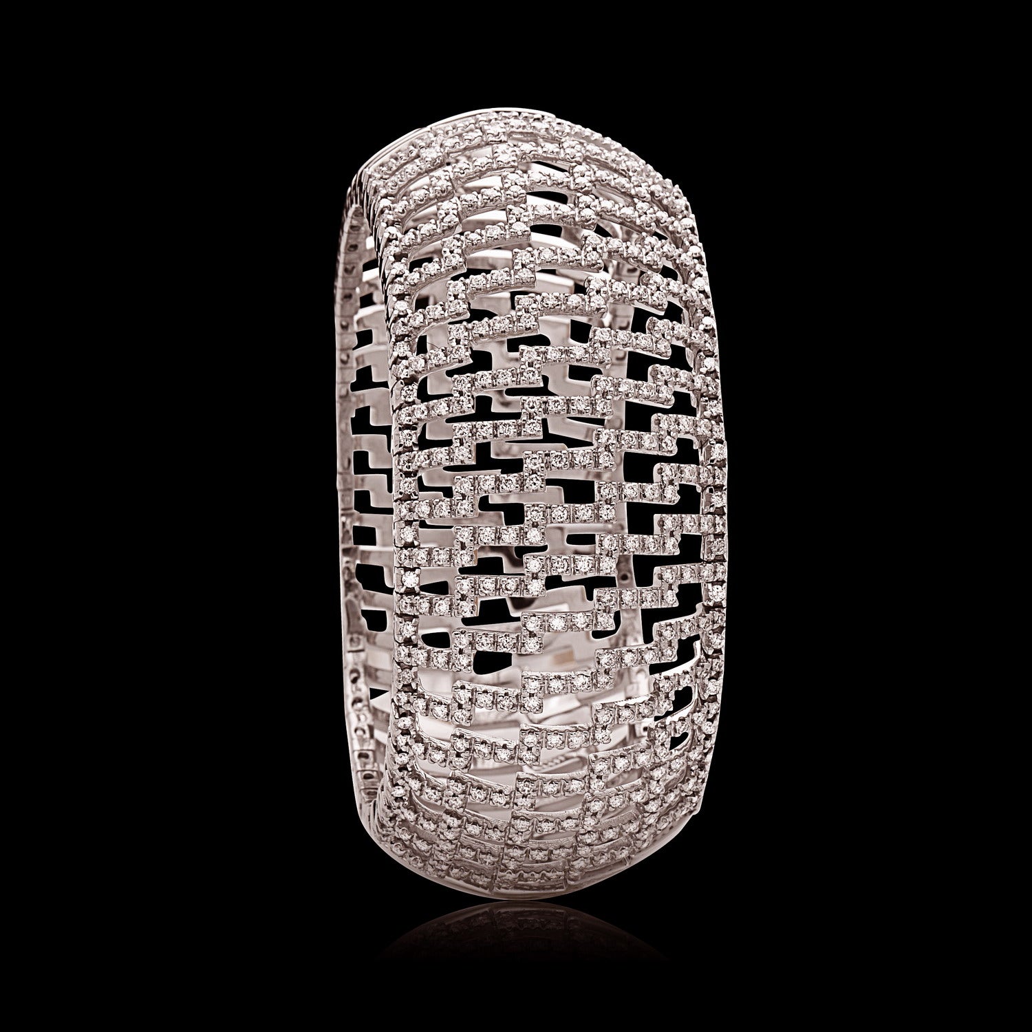 18k White Gold & Diamond Bangle/Bracelet